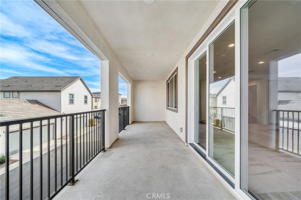 Solis Park - Residential Lease