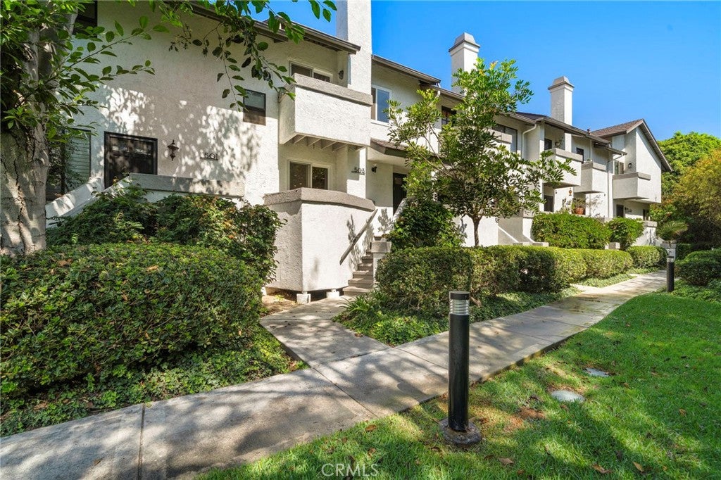 503 Harbor Woods Place