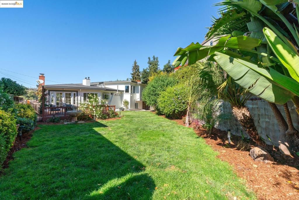 REDWOOD HEIGHTS - Residential