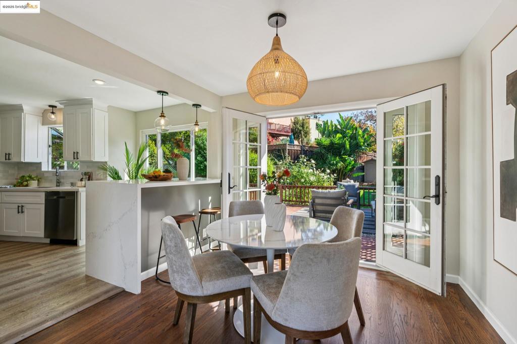 REDWOOD HEIGHTS - Residential