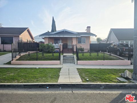 Photo of 1222 W 78th Street, Los Angeles, CA 90044 (MLS # 25628091)