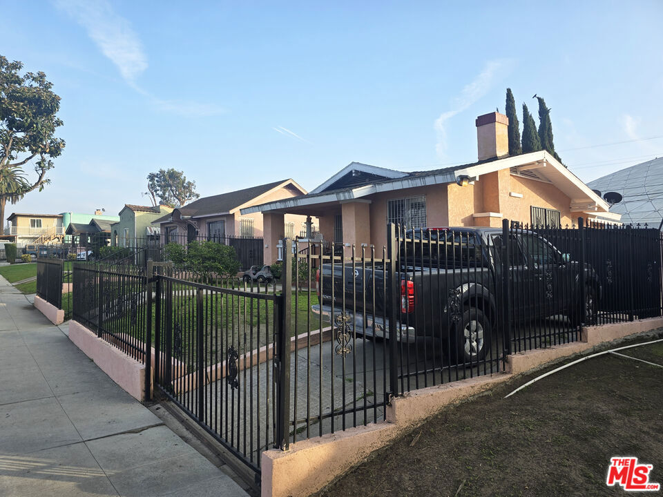 Properties 1 1222 W 78th Street