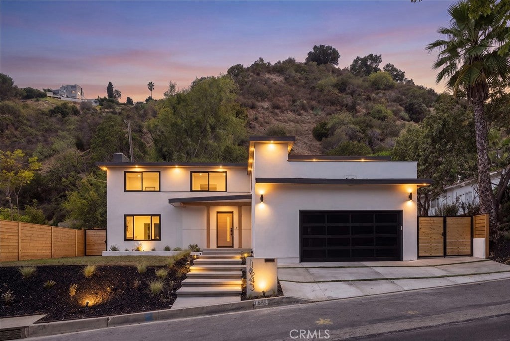 Photo of 1643 San Ysidro Drive, Beverly Hills, CA 90210 (MLS # OC26188253)