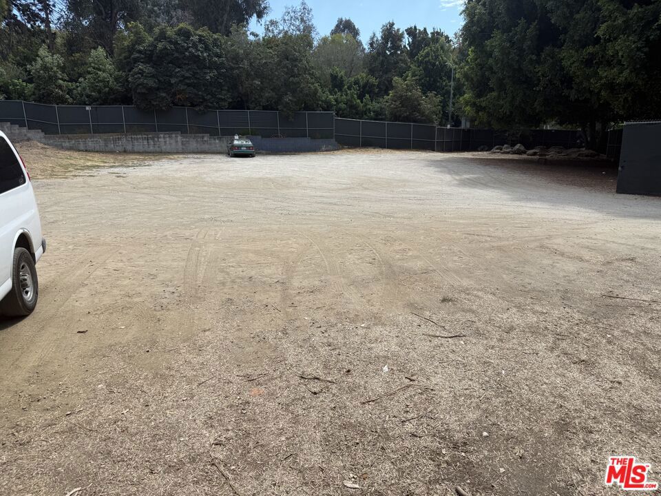 112 N Beverly Glen Boulevard