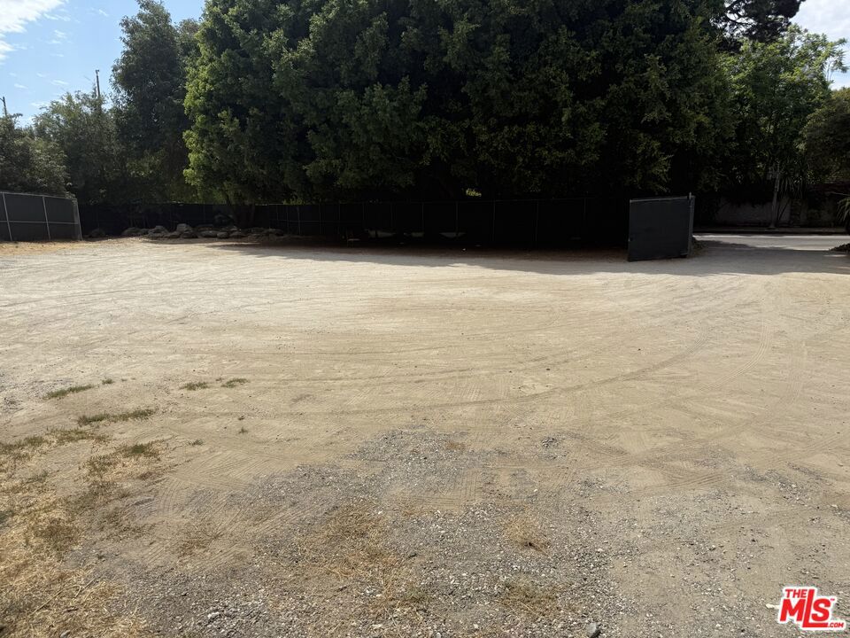 112 N Beverly Glen Boulevard