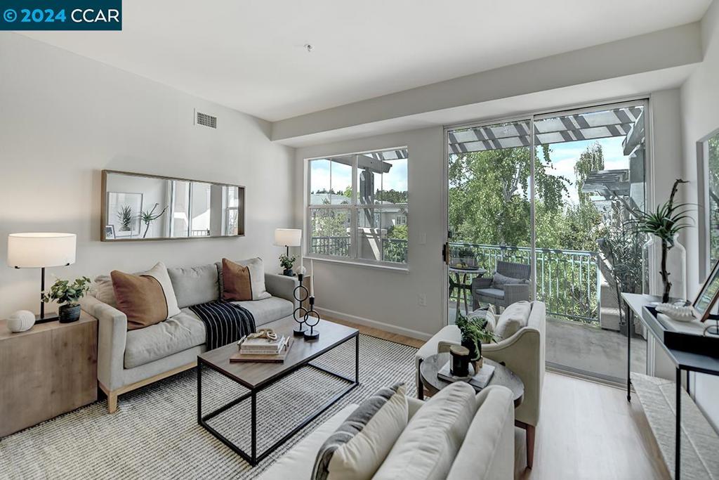 ROSSMOOR - Residential