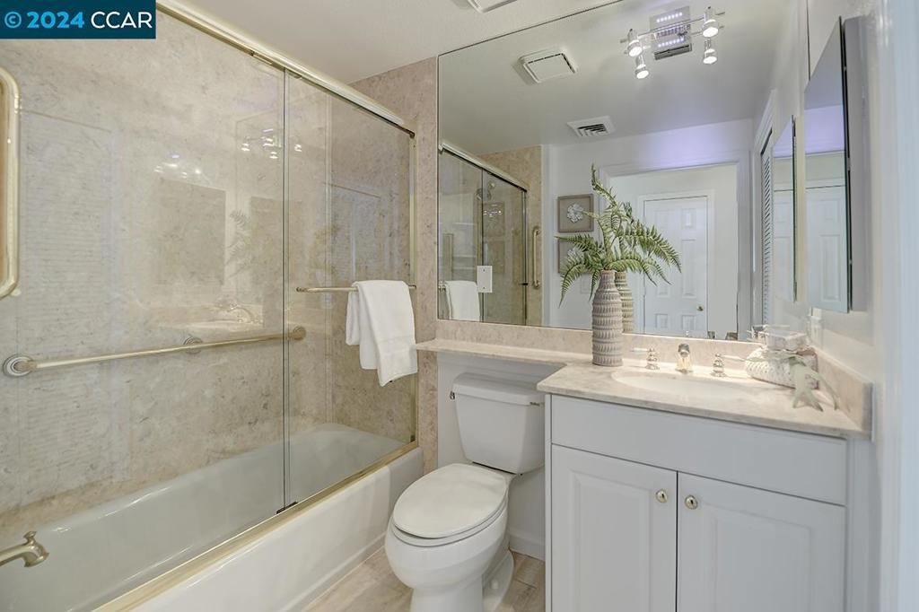 ROSSMOOR - Residential