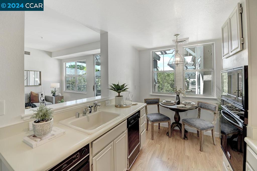 ROSSMOOR - Residential