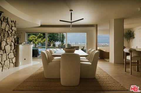 Photo of 4124 Mantova Drive, Los Angeles, CA 90008 (MLS # 26841097)