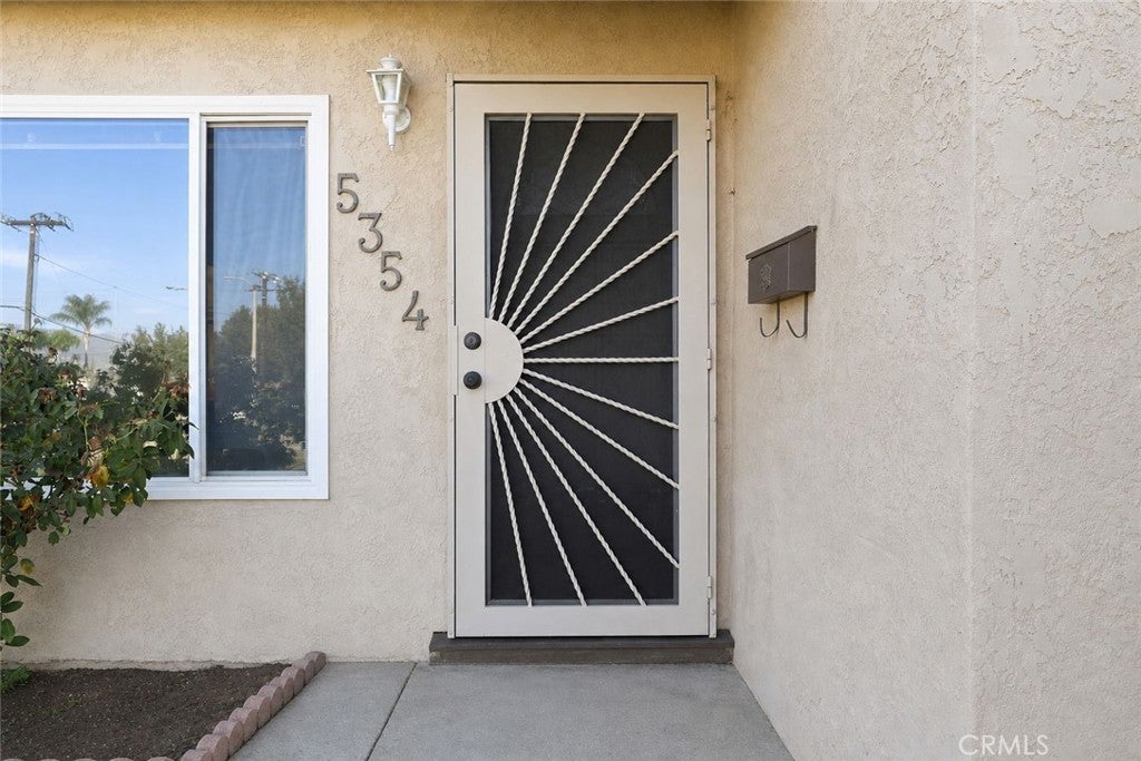 5354 N Fairvalley