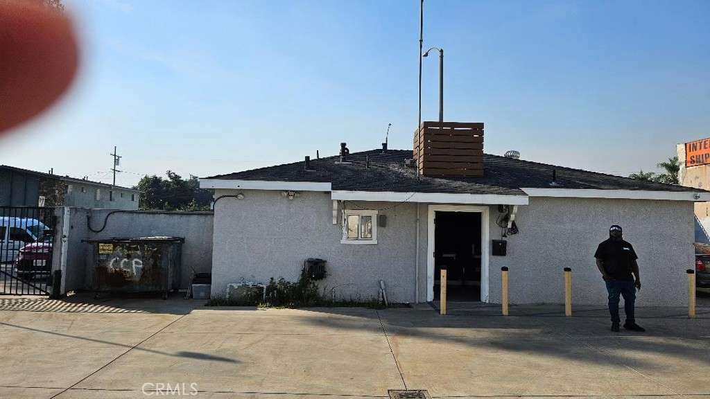 5574 Atlantic Avenue