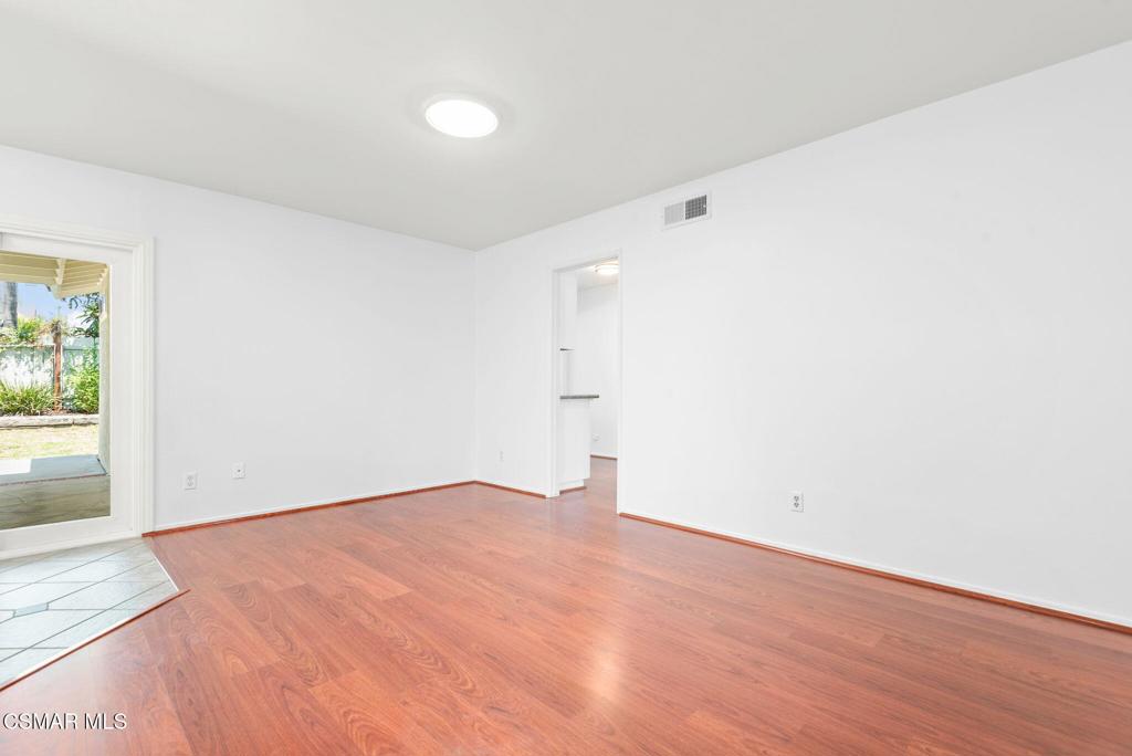 Westoaks-126 - 1000352 - Residential