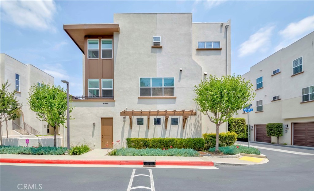 9213 Sunshine Place