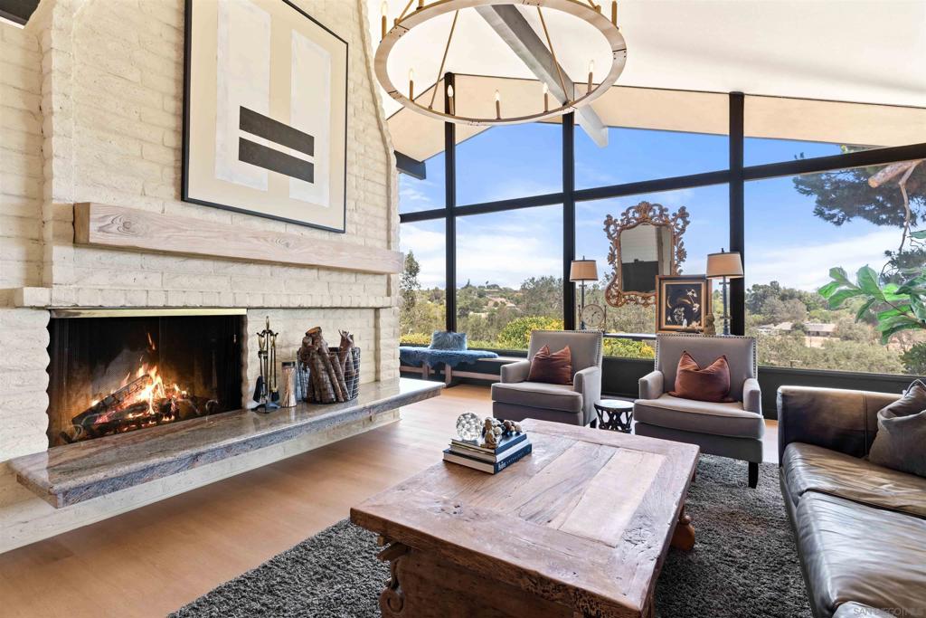 111 Morro Hills Road