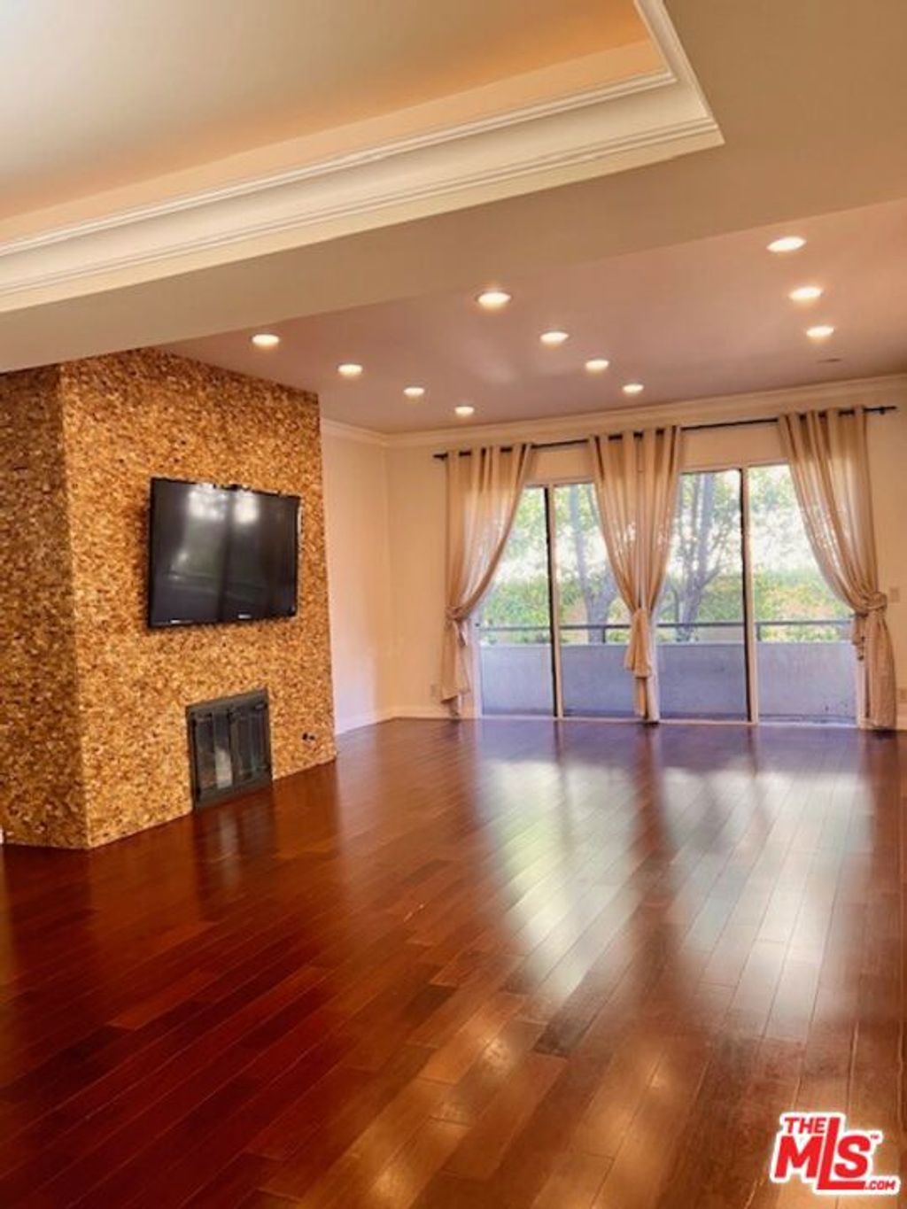 Photo of 1880 Veteran Avenue #107, Los Angeles, CA 90025 (MLS # 25618035)