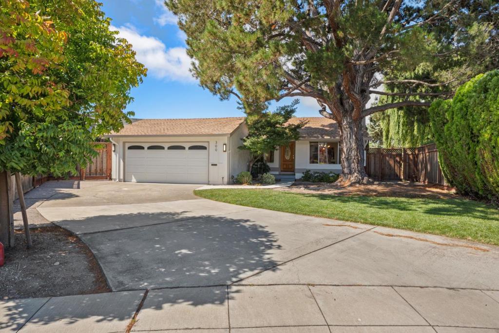 300 Tampa Court, Foster City CA 94404