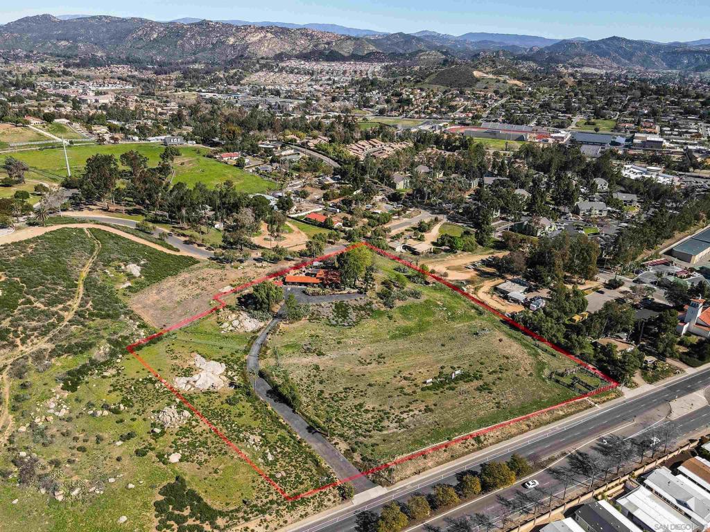 550 W. EL NORTE PKWY