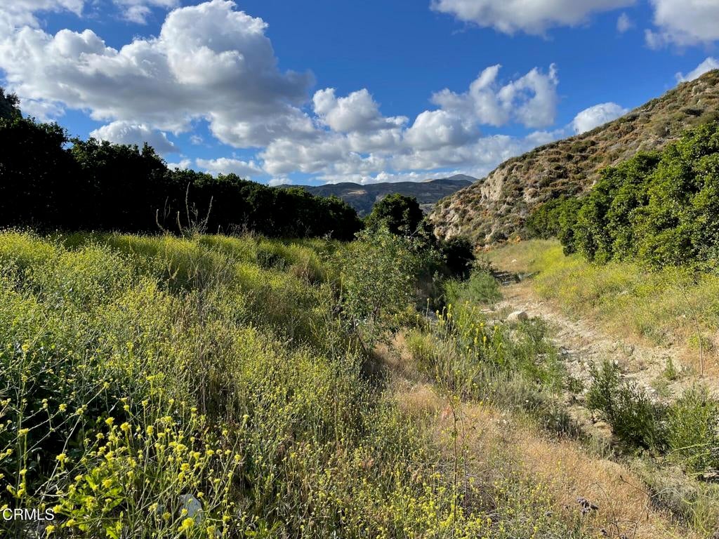 2500 , 2560 E Guiberson Road