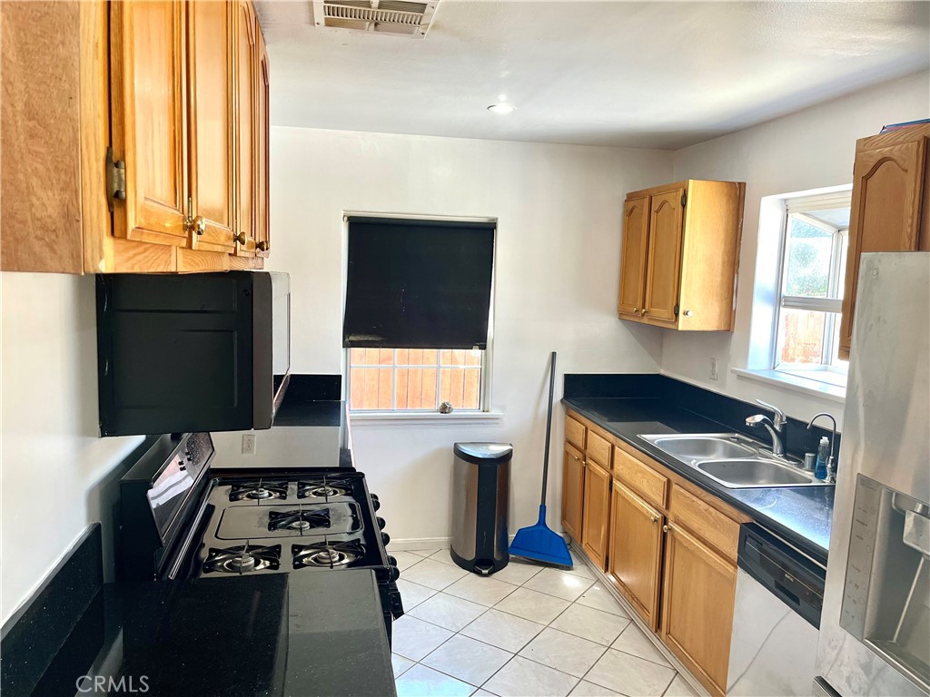 19017 Vanowen Street