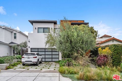 Photo of 2230 Malcolm Avenue, Los Angeles, CA 90064 (MLS # 26645247)