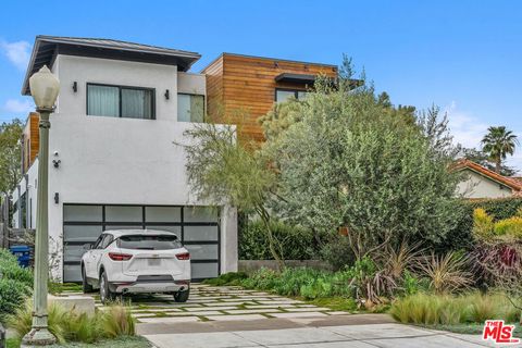 Tiny photo for 2230 Malcolm Avenue, Los Angeles, CA 90064 (MLS # 26645247)