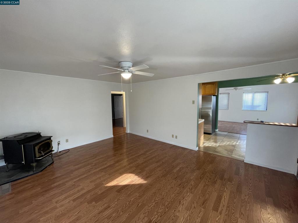 GRANADA HILLS - Residential