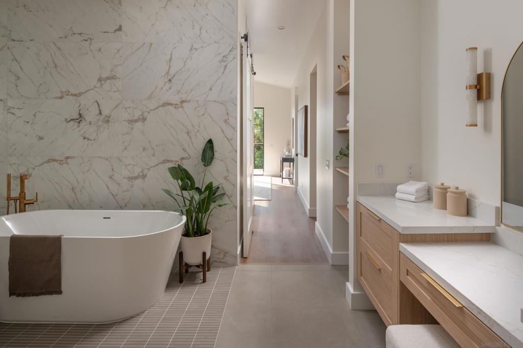 Pacific Beach - Residential