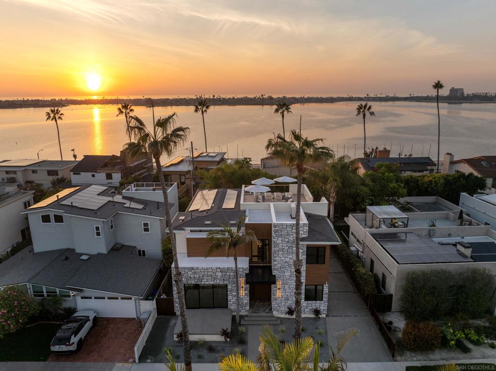 Pacific Beach - Residential