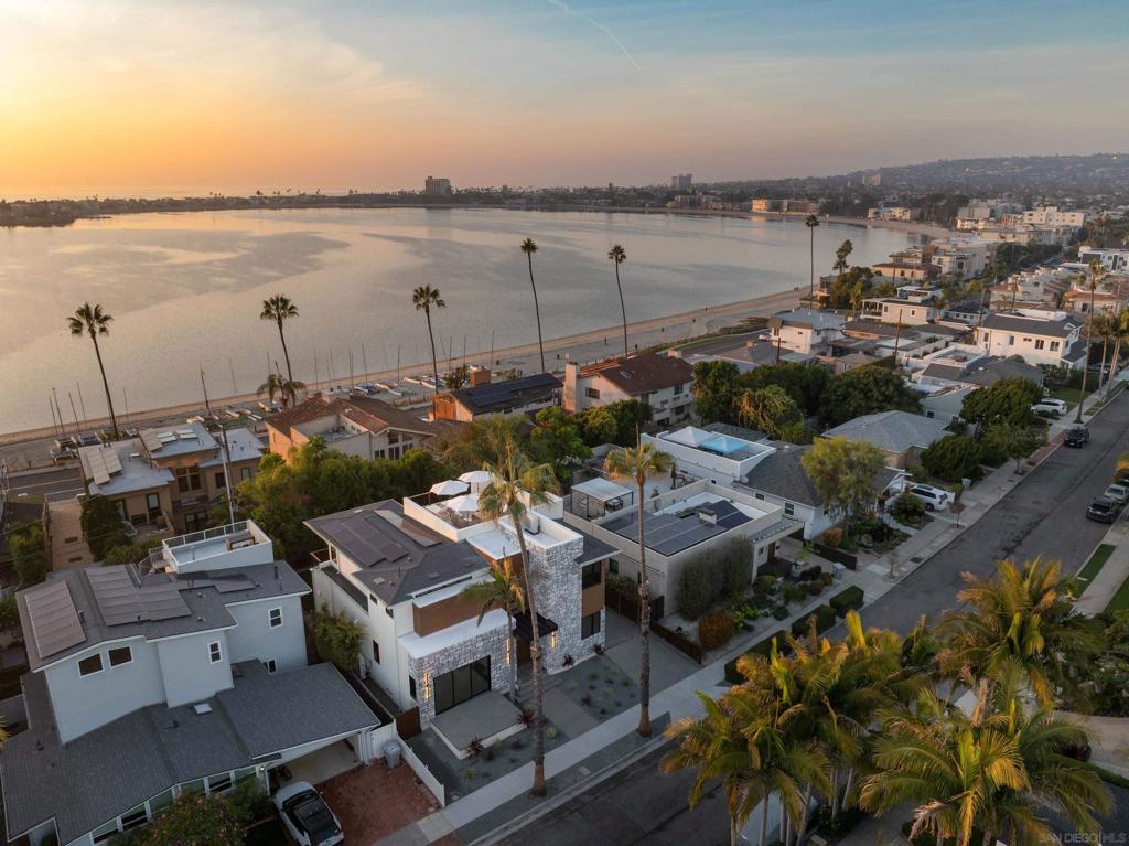 Pacific Beach - Residential