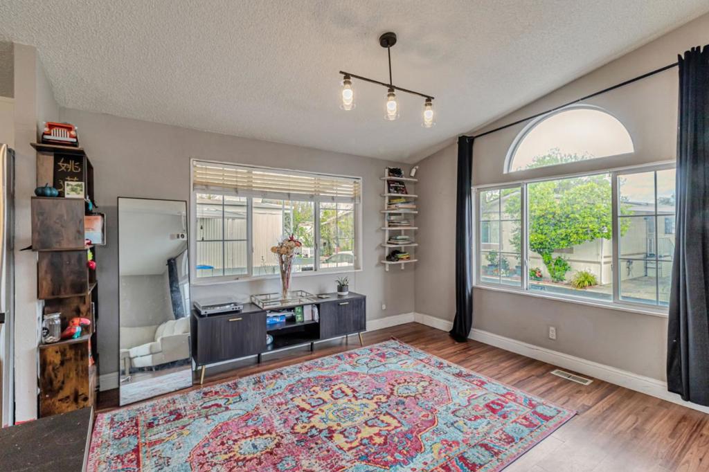 504 Summerland Drive