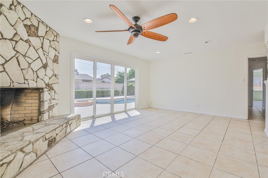 10012 St Stephen