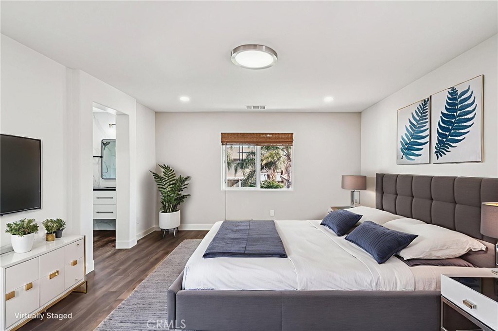 6658 Bright Gem Court