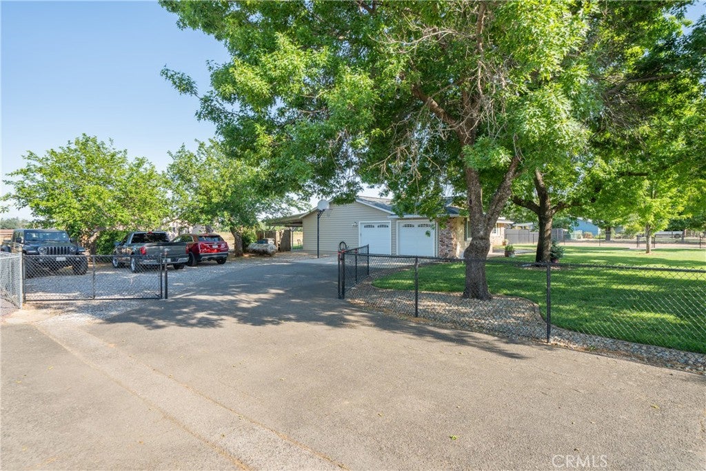6679 Meadowlark Lane