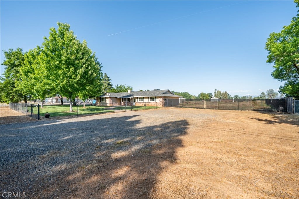 6679 Meadowlark Lane