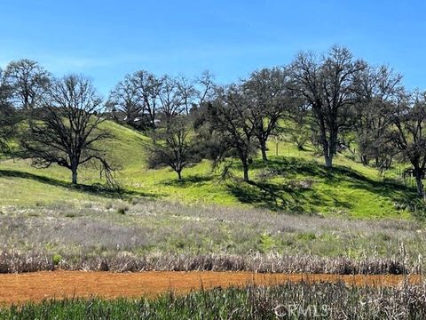 Photo of 355 Pine Ridge Rd, Lakeport, CA 95453 (MLS # OC25264948)