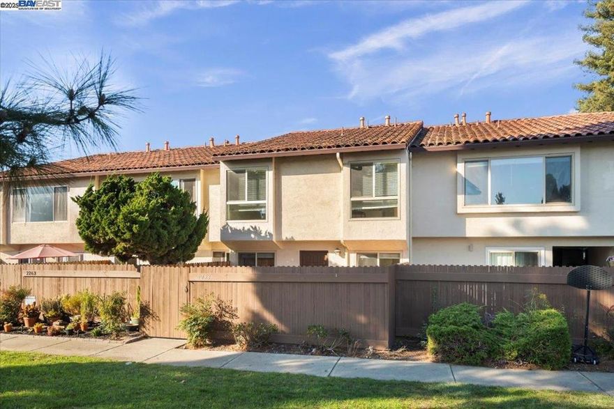 Located in Fremont’s highly desirable Mission Valley Area, this stylishly updated townhome offers a bright, welcoming atmosphere with modern comforts throughout. With 3 bedrooms and 2 fully remodeled bathrooms across nearly 1,400 square feet, the home features soaring ceilings, expansive windows, and thoughtfully refreshed living spaces. Inside, you’ll find a remodeled kitchen, 2 fully remodeled bathrooms, and warm wood flooring that enhances the home’s natural character. The fenced front patio provides a private outdoor retreat, while the surrounding community offers convenience and walkability. Just moments from top-rated Mission schools, parks, and everyday amenities, this home blends contemporary living with exceptional neighborhood appeal. Kimber-Gomes Neighborhood. Gomes Elementary, Hopkins Middle, Mission San Jose High