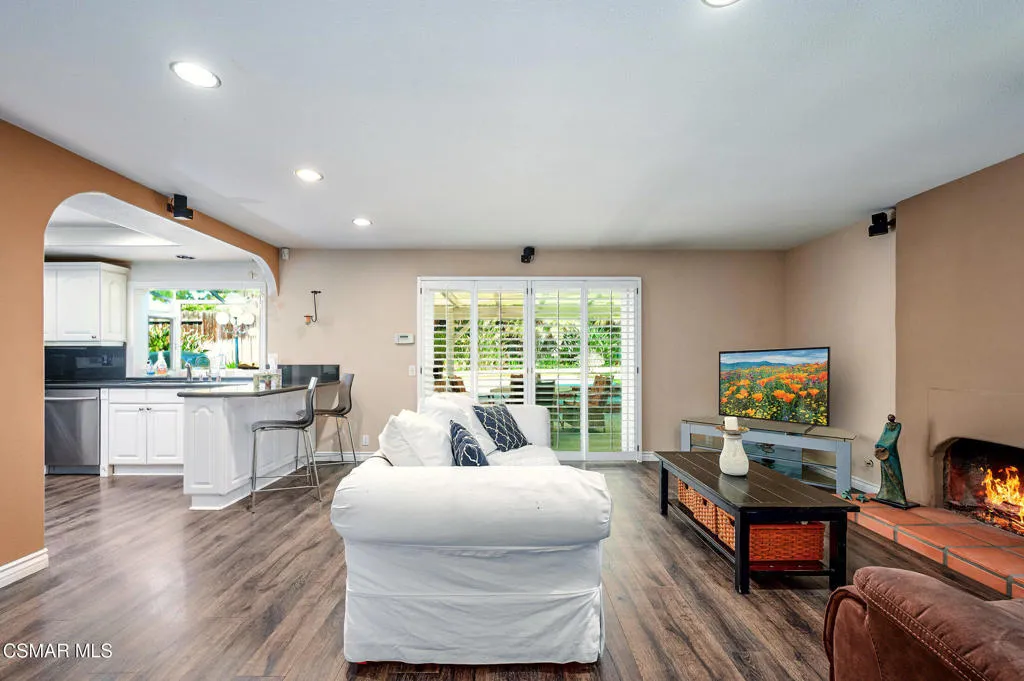 Thousand Oaks, California 91360, United States, 4 Bedrooms Bedrooms, ,4 BathroomsBathrooms,Residential,Active,150313