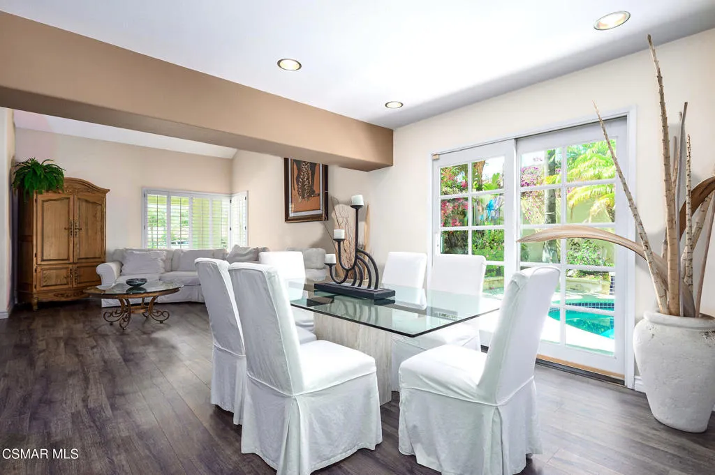 Thousand Oaks, California 91360, United States, 4 Bedrooms Bedrooms, ,4 BathroomsBathrooms,Residential,Active,150313