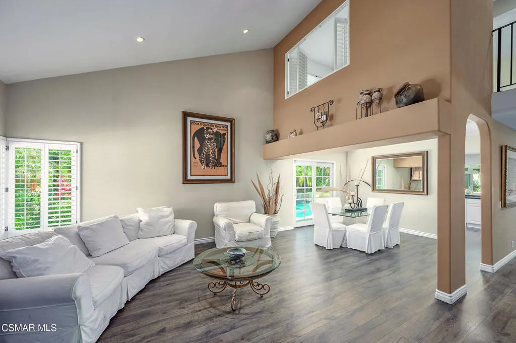 Thousand Oaks, California 91360, United States, 4 Bedrooms Bedrooms, ,4 BathroomsBathrooms,Residential,Active,150313