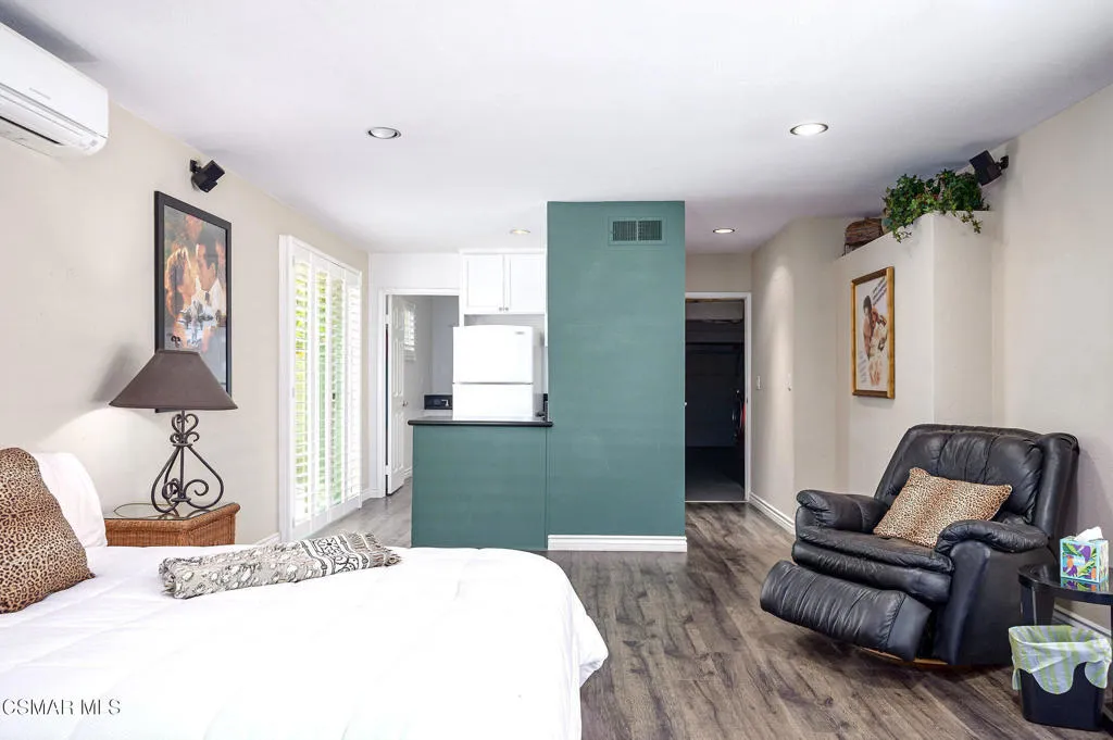 Thousand Oaks, California 91360, United States, 4 Bedrooms Bedrooms, ,4 BathroomsBathrooms,Residential,Active,150313