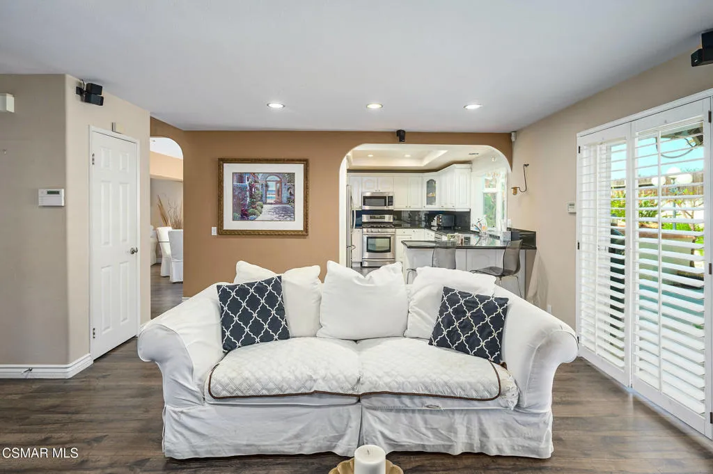 Thousand Oaks, California 91360, United States, 4 Bedrooms Bedrooms, ,4 BathroomsBathrooms,Residential,Active,150313