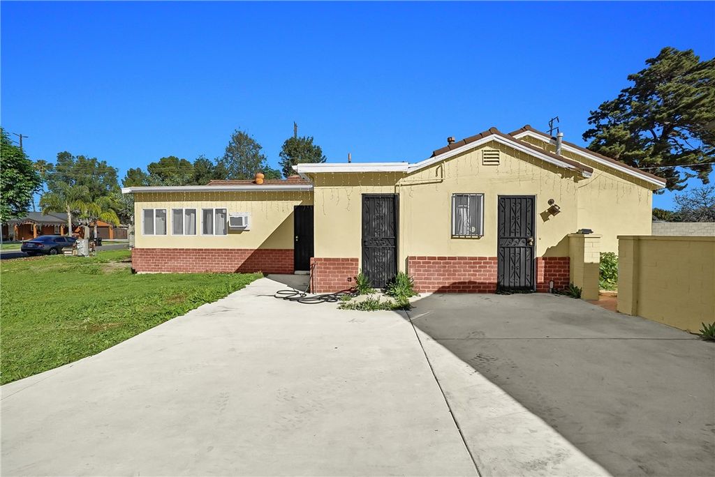 Photo of 1412 S Frandale Ave, West Covina, CA 91790 (MLS # WS26043124)