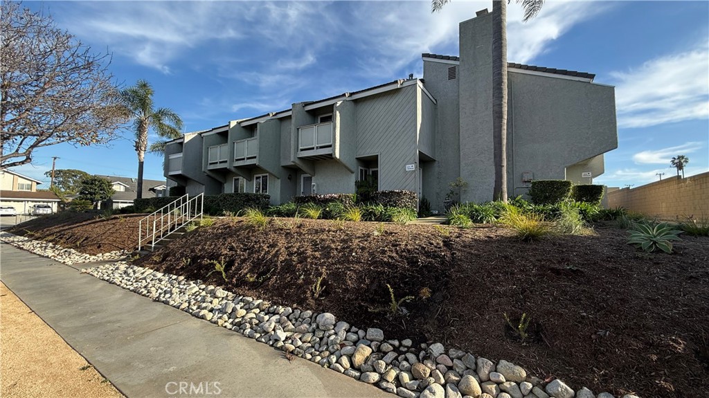 8276 Constantine Drive