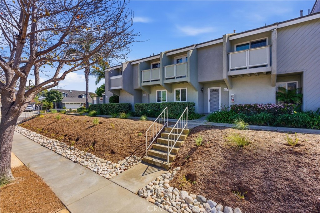8276 Constantine Drive