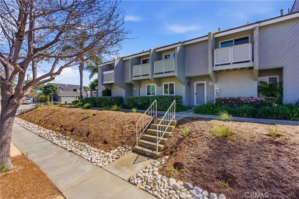 8276 Constantine Drive