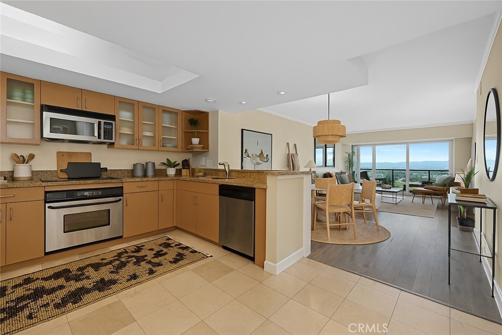 13700 marina pointe drive 1610