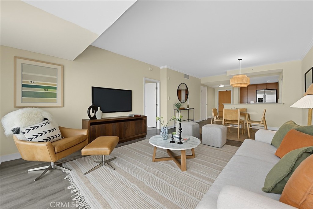 13700 Marina Pointe Drive 1610