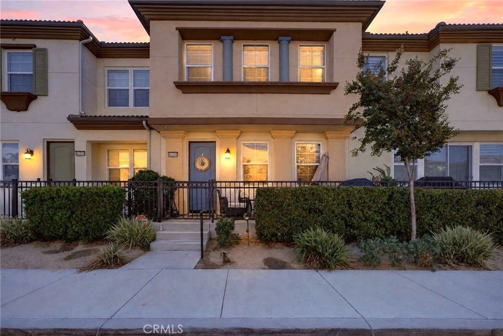 40438 Calle Real