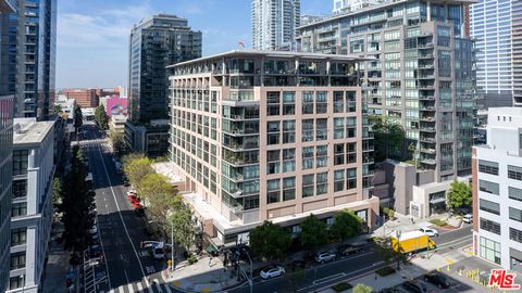 Photo of 1111 S Grand Avenue #PH1, Los Angeles, CA 90015 (MLS # 26650413)