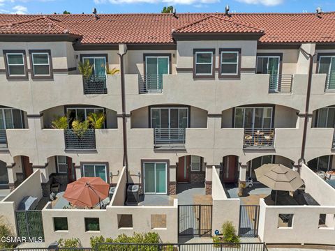 Photo of 910 Warwick Avenue, Thousand Oaks, CA 91360 (MLS # 225004733) Photo of 910 Warwick Avenue, Thousand Oaks, CA 91360 (MLS # 225004733)